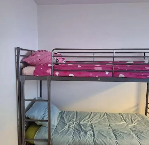 Peace And Quiet In Liege, Private And Bathroom Apartmán *